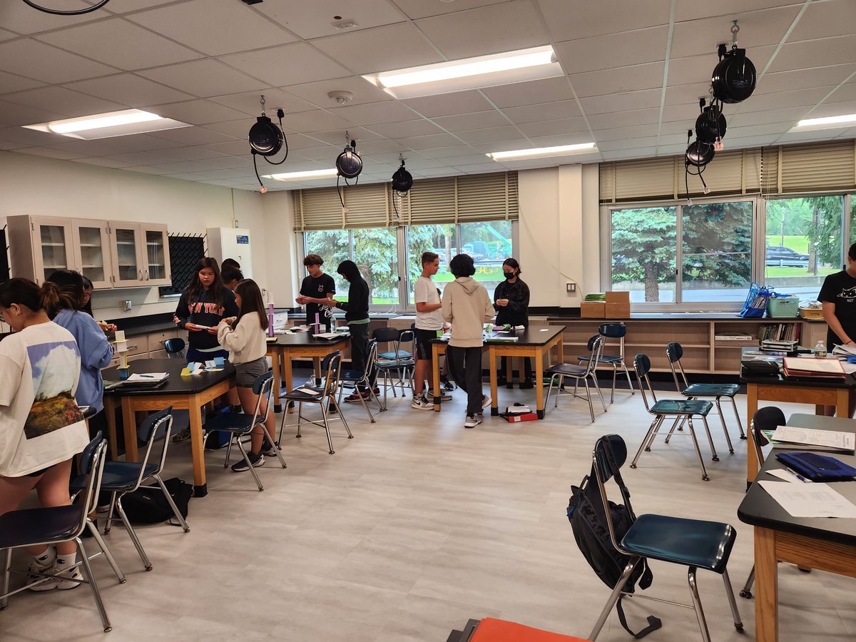 Puzzles and tower building to create community in the classroom <a href="/JerichoMS/">Jericho MS</a> <a href="/klibertini2/">Kim Libertini</a>