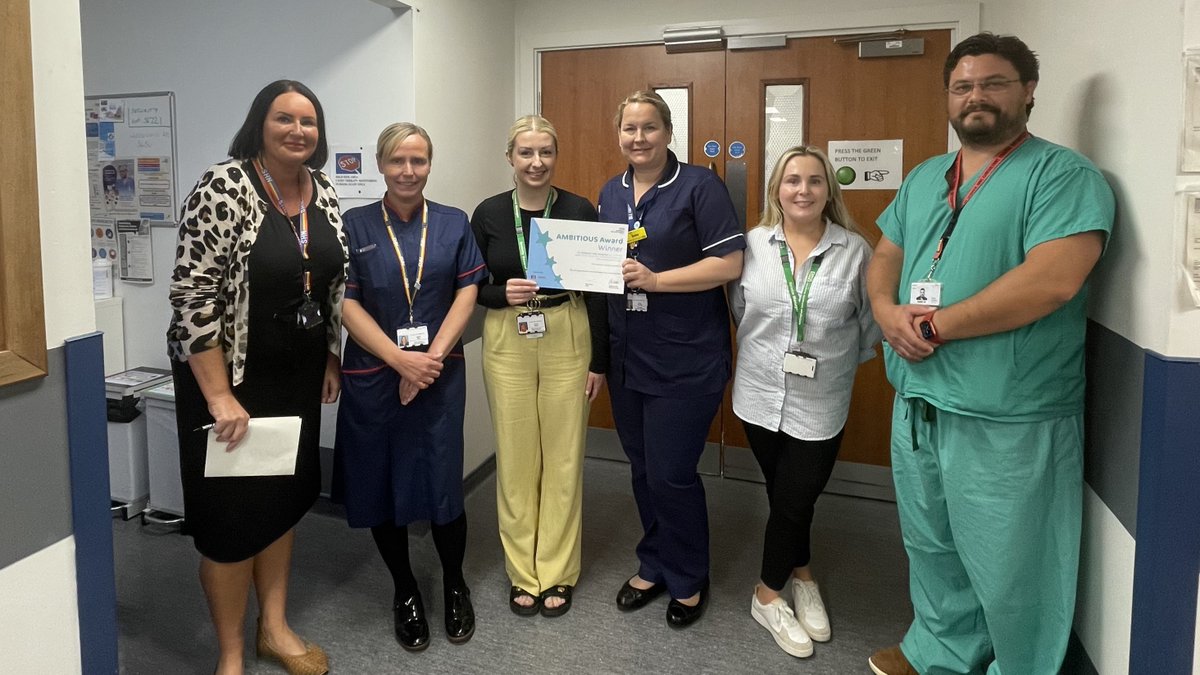 nottmhospitals's tweet photo. 🏆 Congratulations to the Frailty Admission and Discharge Unit Leadership Team, Winners of a Team NUH Ambitious Award in our third quarterly round. 👏 

The team were presented with their award by Deputy Chief Nurse @bella_dorman.

@NUHSurgery @teamtraumaNUH https://t.co/2JHQkJ0zvH