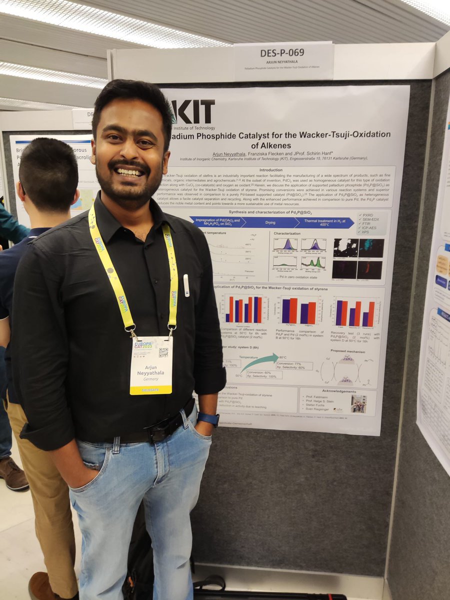 Happy faces @Europa_Cat: @ArjunNeyyathala presenting our research on Pd3P as Wacker catalyst. doi.org/10.1002/cplu.2…