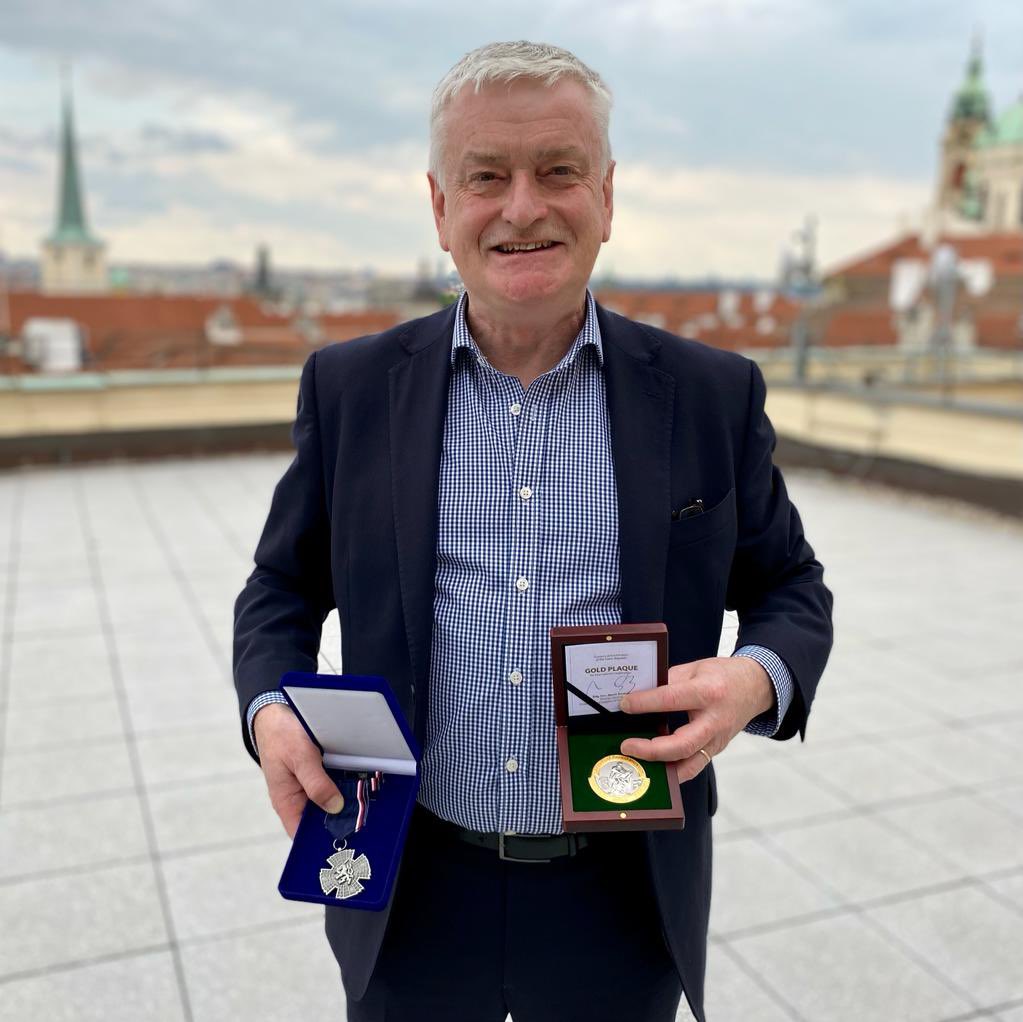 Matt Field tweet media