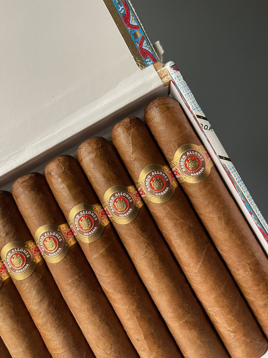 allthingscigars's tweet photo. Have you tried the new Ramon Allones No. 3? https://t.co/uIYjG08SEB