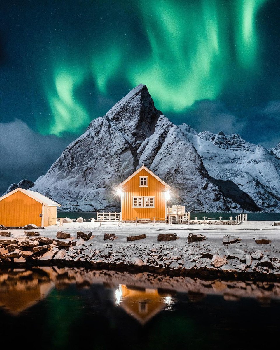 Discovering Sakrisøy in Lofoten Islands, Norway

📸: Instagram/damonbeckford

#sakiroy #lofoten #lofotenislands #norway #thediscoverer #traveling #travelling #traveler #traveltheworld #travels  #traveladdict #travellife #traveldiaries #travelpics