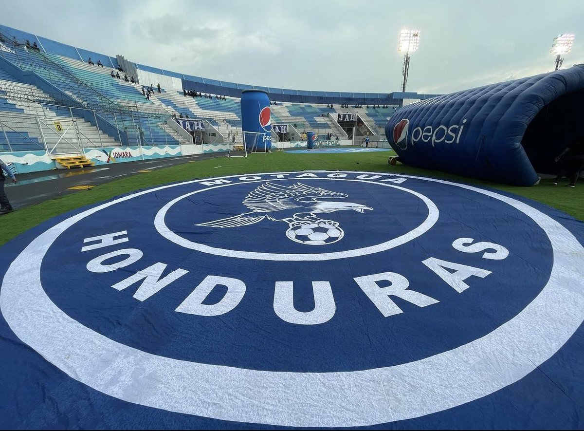 AFHO_HN's tweet photo. El único equipo hondureño que representará al país en la Copa Centroamérica. 

Celebramos el aniversario 95 de las águilas junto a su clasificación. 🦅⚽️ #CopaCentroamericana 

¡Vamos por el triunfo!
@Motagua @Concacaf @FIFPRO @AFHO_HN https://t.co/YyWOC2YXxK
