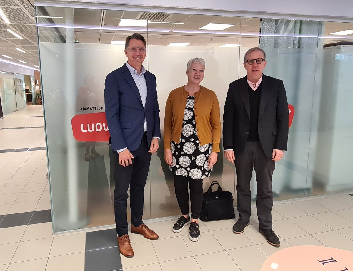 Tänään mieluisia vieraita <a href="/oulunkaupunki/">Oulun kaupunki, Oulu</a>'sta Luovi Oulussa <a href="/Merjap1/">Merjap</a>:n ja johtoryhmän vieraana Telma-opetukseen ja Pekurin kulman toimintaan tutustumassa. Lämmin kiitos <a href="/PenttilaMika/">Mika Penttilä</a> ja <a href="/seppo_tweets/">Seppo Määttä</a> vierailusta!