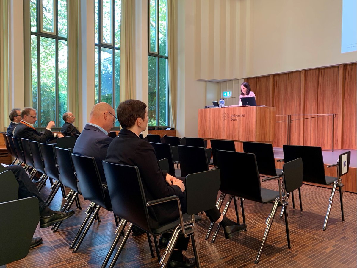 statsuisse's tweet photo. ⚖️📊 Nadja Braun Binder, présidente de la Commission de la statistique fédérale présente aux #JSS23 les développements juridiques actuels dans le domaine de l’Open Government Data et le cadre juridique général pour l’utilisation des #données dans la science.
@braun_binder #OGD https://t.co/zKHPDItq1i