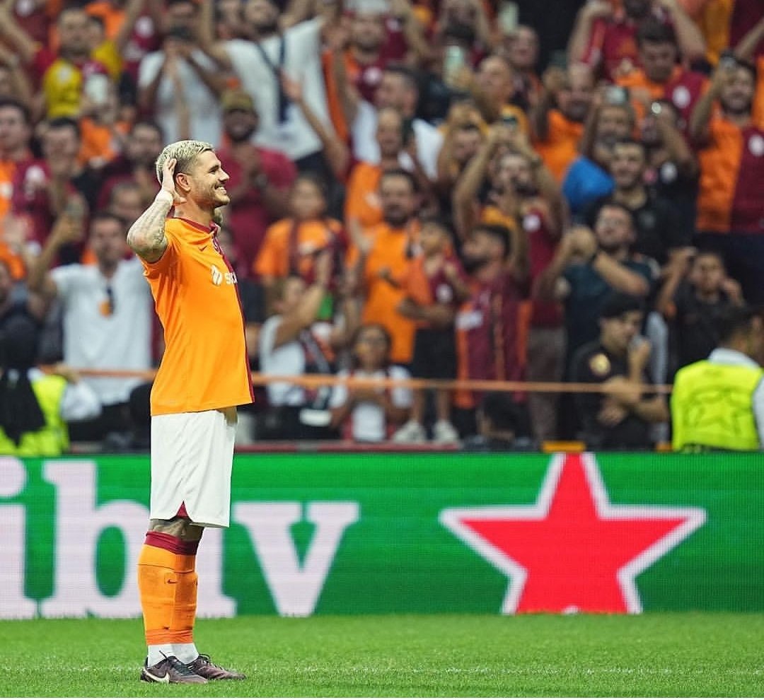 Son 4 maç 5 gol ⚽
 
Galatasaray ' ın  aslanı durdurulamıyor 🥶

Sizce süper ligin en iyi golcüsü Icardi  mi ? 

#GalatasaraySK