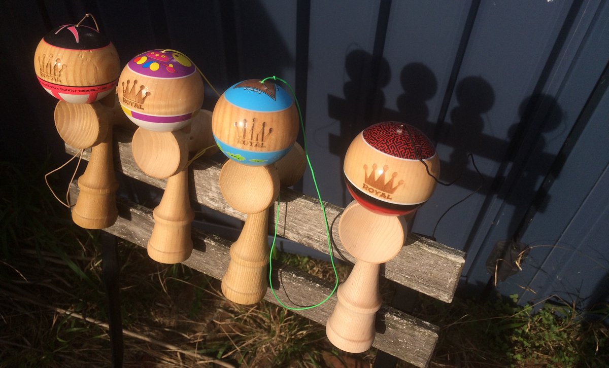 Birds on parade. #kendama #RoyalKendama #RoyalSiggy