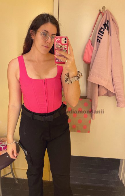 Sending to @diamondanii is the best feeling. Once you send, the spiral begins and you become a Brainwashed<a class="tags" href="/tag/diamondanii">@diamondanii</a>