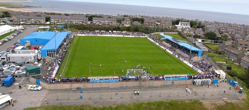 robertmdaws's tweet photo. Balmoor Stadium , home to @pfcofficial #peterheadfc
* Opened in 1997
* Capacity 3,150
* Record attendance v Rangers , Scottish League 3rd Division , 20 Jan 2013 https://t.co/PZA6qyLlAv