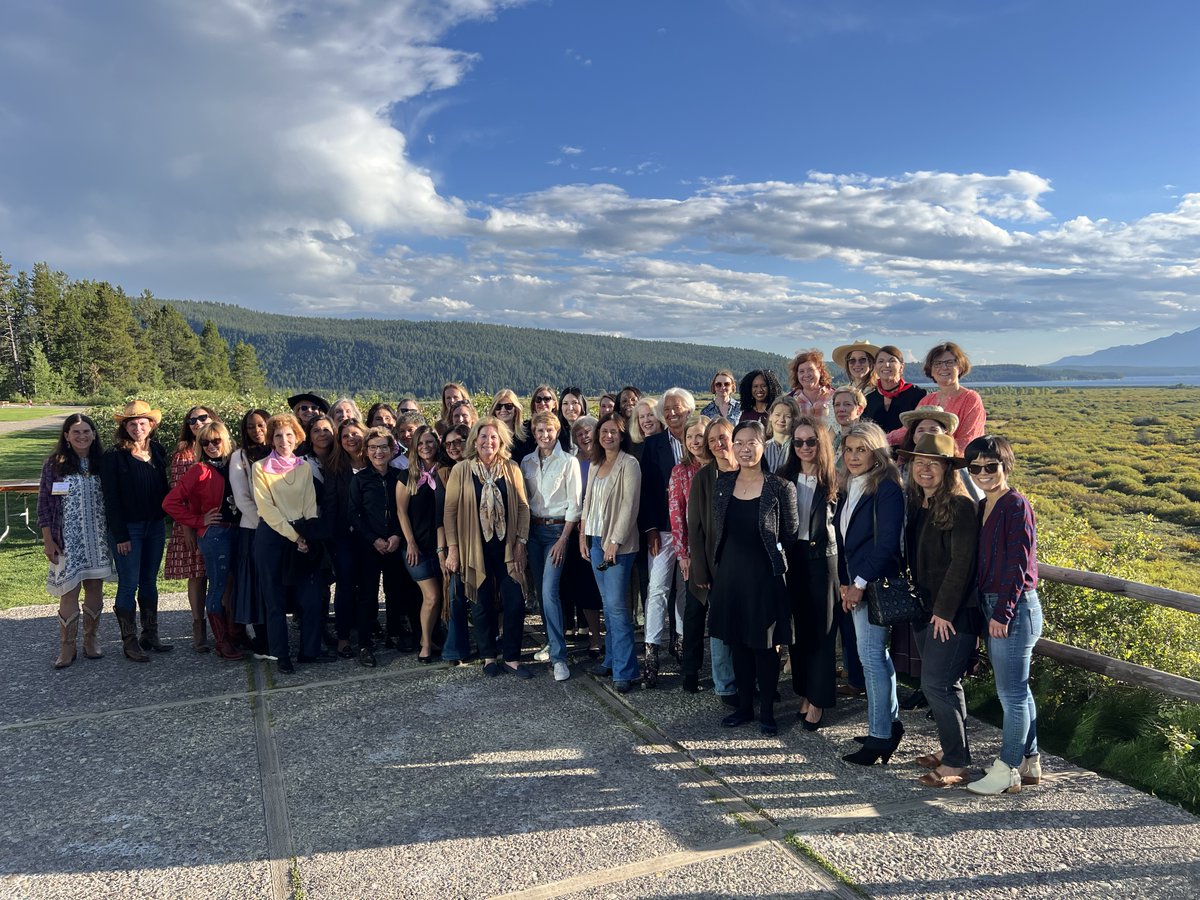 Had a great time at this year's Jackson Hole! Great program, nature, excellent hosting and an amazing number of women economists! Thank you @KansasCityFed !