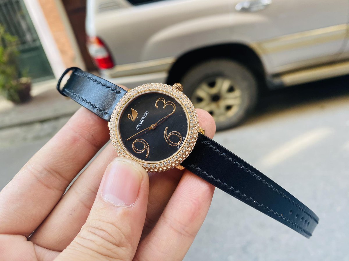 dohapre's tweet photo. Black Calfskin Leather Watch strap for Swarovski!
#dohale #leatherwatchstrap #swarovski
https://t.co/mYTPfq4ewP https://t.co/Aej5O2had2