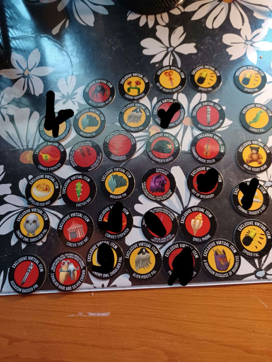 Emo95475314's tweet image. Trading these toy codes for robux (those that are crossed out are not for sale) if you are interested write me a private message to negotiate the price 👀
#toycoderoblox #robux #RobloxDev #robloxtrading #Robloxcodes