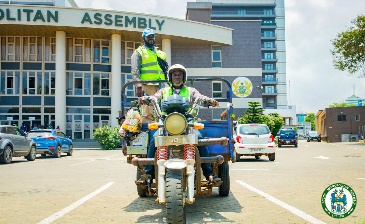 AccraMetropolis's tweet photo. as part of continuing efforts to reduce the city's carbon footprint in the waste sector and make Accra the cleanest city in Africa as promised by H.E @NAkufoAddo https://t.co/5lYvhVMKFU