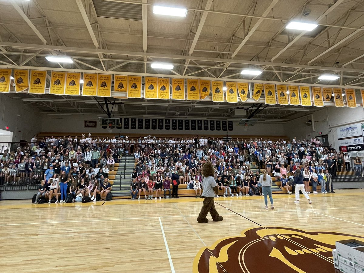 Welcoming the next class into the Bears Den!  This is WHY we are here- Go BRU!  @SchoolsHelena