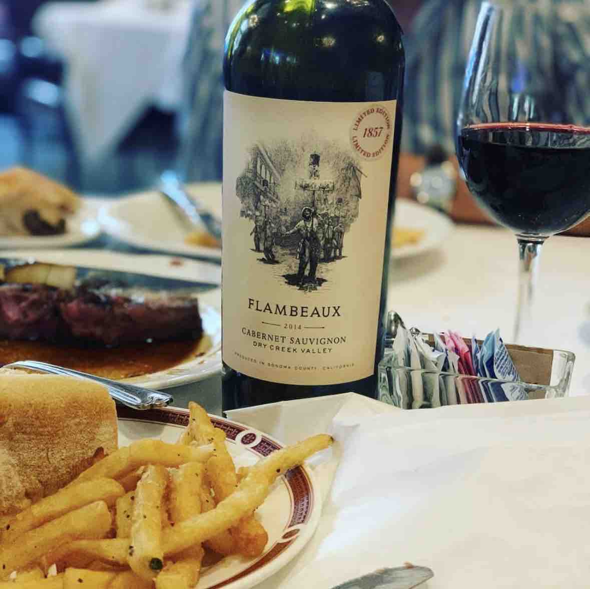 RibRoom's tweet photo. Seems like a perfect way to grab lunch 😍

#RibRoom #OmniRoyalOrleans #FrenchQuarter #NewOrleans #NOLA https://t.co/6SAqGjIRVb