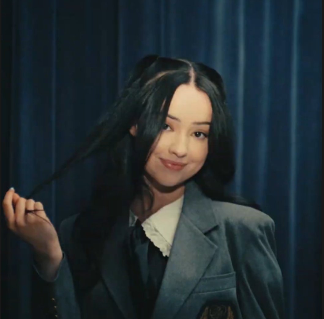 prfctnonsense_'s tweet photo. my princess lexie🎀✨️
#DREAMACADEMY #DREAMACADEMYHQ #HYBE #GREFFEN #HYBEGREFFEN #HXG @dreamacademyhq https://t.co/O343XNYqAf