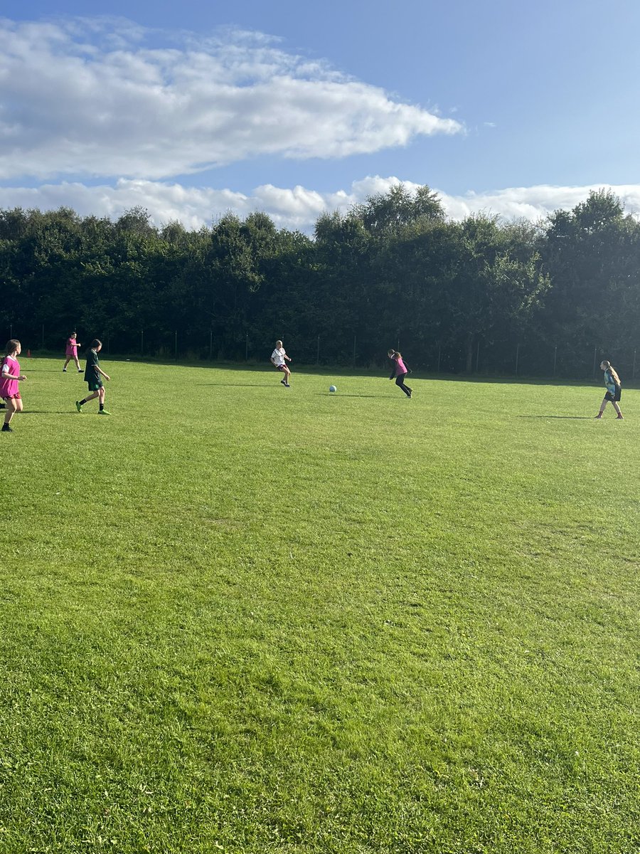 MissIvattPE's tweet photo. Girls football back in action ⚽️☀️

‼️Every Wednesday 4pm - 4.45pm
All year groups and abilities welcome‼️  

@ArbroathAcadPE 
@ArbroathAcad https://t.co/B8ChznZrfw