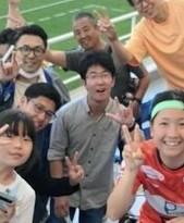 良識ある皆様🍀
以下アカウント人物の徹底追及・排除ならびに
援護砲ご協力お願いします🙏⚽️

現在、債務超過・ライセンス剥奪危機の #アビスパ福岡 サポーター <a href="/toarumurabito/">はらしょー☆🍕🎢</a>
ゴール裏で旗を振る 泉隆哉（写真中メガネ ）
<a href="/Liella0323/">いずみん</a> <a href="/t_izumi323/">t.izumi</a>
選手とそのご身内に散々迷惑行為を行い逃亡中😱💢