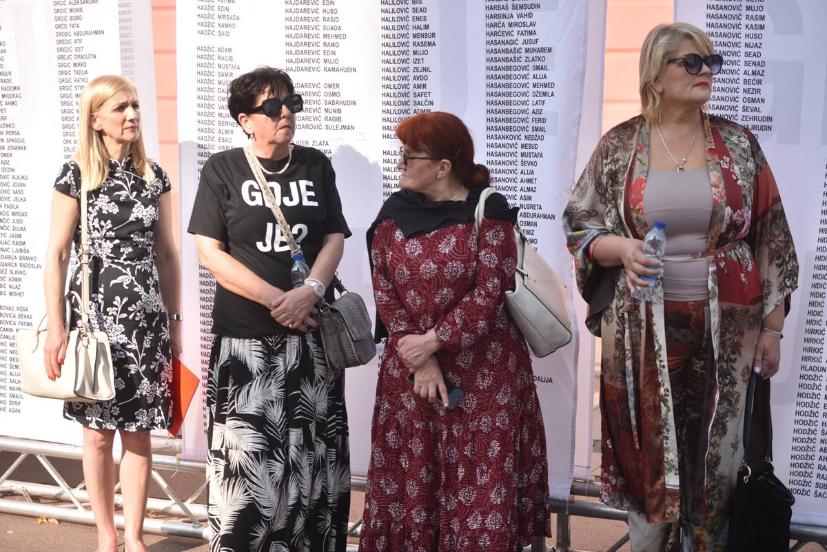 ICRC_BiH's tweet photo. On International Day of the Disappeared, the ICRC together with families of missing and the Missing Person Institute in Bosnia and Herzegovina send a resounding message: every family have the right to know the truth about the faith of their loved ones.🌍
 #IDoD #WhereAreThe https://t.co/KZhSpnJLpa