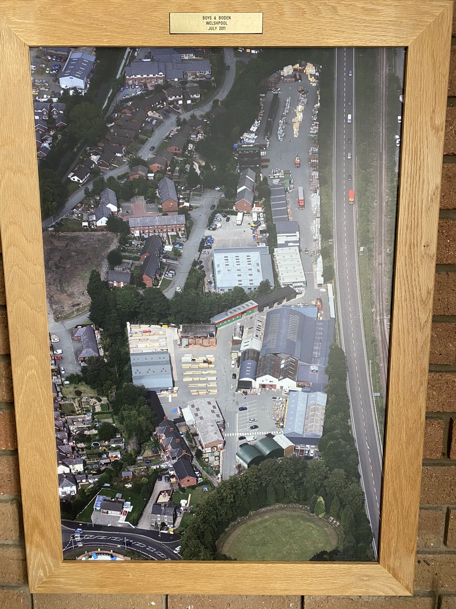 ResistantBoard's tweet photo. Chatting with trade customers & sales / product training @BoysAndBoden Welshpool today. Great fun & insightful questions talking all things #tilebacker #insulatedtilebacker #passivefireprotection #rendering I love this depot - can do attitude & a great mix of modern & nostalgia. https://t.co/fIVlSVDeMI