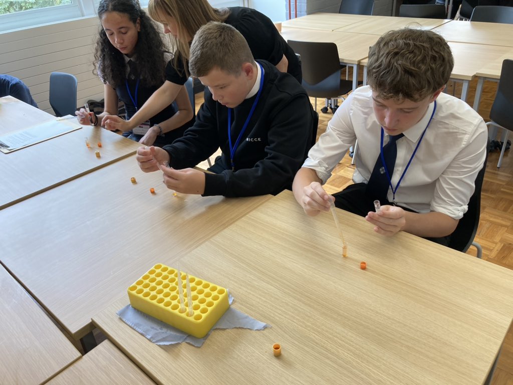 TechNDHS's tweet image. A great day at the TeenTech Festival! @teentechfest @teentechevent