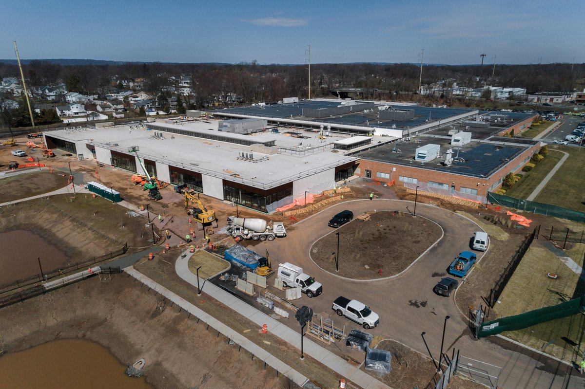 StructureTone's tweet image. #StructureToneNewJersey is constructing L’Oréal’s Research &amp;amp; Innovation Center in Clark, a mass timber site designed to the highest sustainability standards. Read more about the project and mass timber as a sustainable building solution in #STOBGinsights: ow.ly/cbzN50Pt3qm