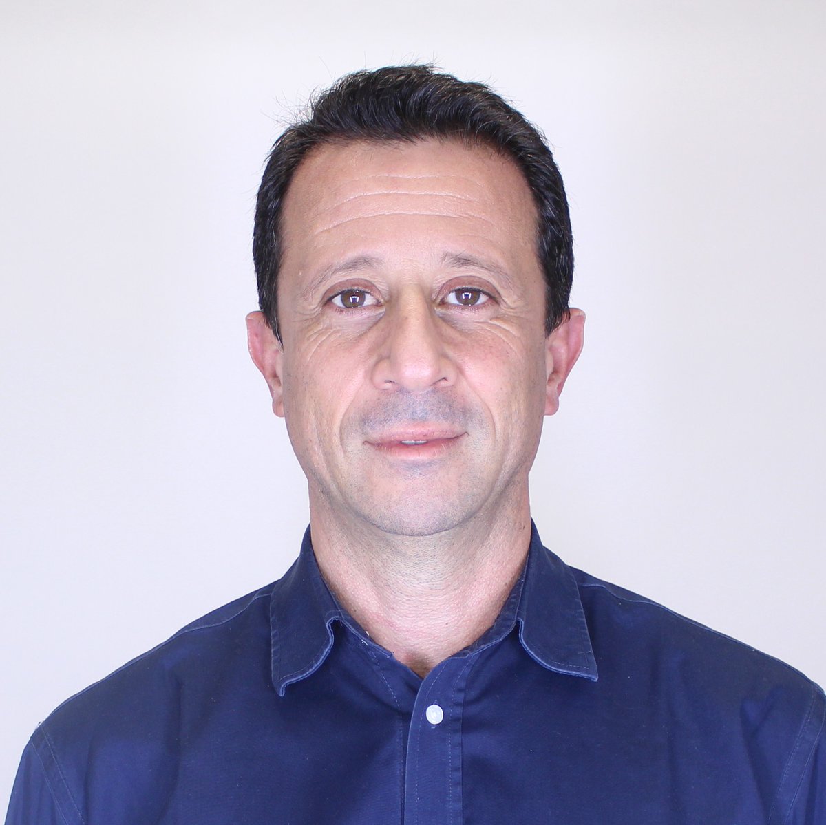 CHUdeNice's tweet photo. 👨‍⚕️ Le Dr @FaredjC, #psychiatre et #addictologue au #CHUdeNice, alerte sur le mélange de l'alcool et des #boissonsénergisantes.
🔗 Pour lire l'article : https://t.co/onT9d7N1tS
#addictologie #sécuritéroutière https://t.co/WbU3dMHTpk