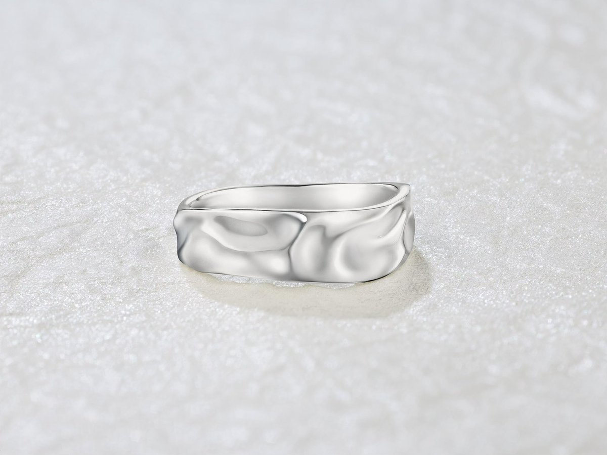 BaiBaiJewelry's tweet photo. The Riley Ring created for everyone 🤍
#BaiBaiJewelry #collection5 https://t.co/tVjkXJoPsQ