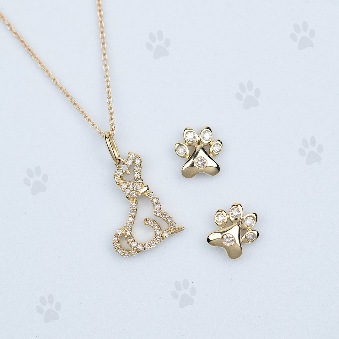 Adorn yourself with the charm of your beloved friend. 🐾💖🐩
#DogTagPendants #PendantPerfection #PersonalizedJewelry #JewelryEnthusiast #PendantPassion #ASHIDiamonds