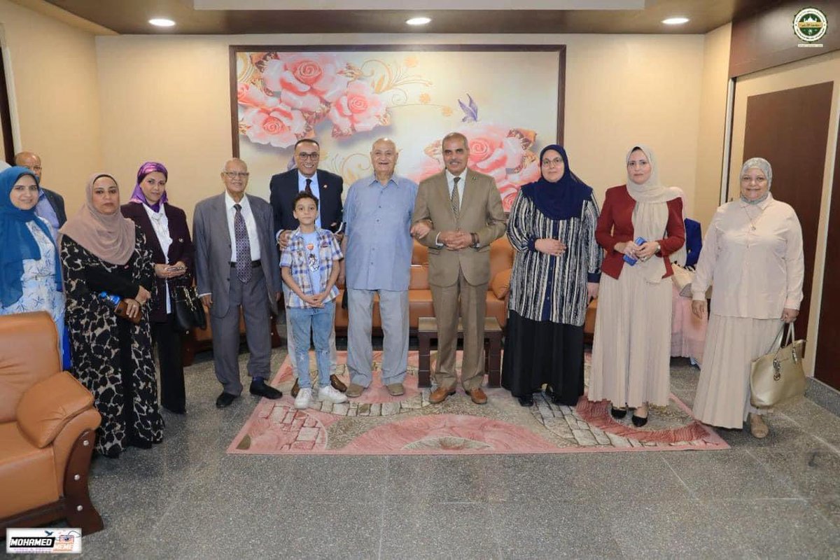 صورة تذكارية لندوة كلية البنات بالاسكندرية بالأمس الثلاثاء
2023/8/29