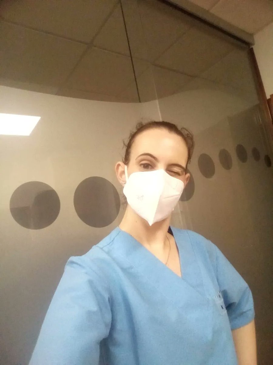 KiroFisio's tweet photo. Hoy ha tocado volver a la mascarilla 😅 
Si tenéis algún síntoma de tos, fiebre, malestar... solo tenéis que avisarnos y si todos nos protegemos no hay problema en seguir adelante💪 #síntomas #covid #mascarilla #protégete #trabajando #gajesdeloficio #responsabilidad #fisioterapia https://t.co/iVvCP57jwb