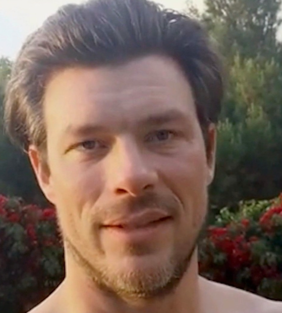 Entitled POS. Not depressed baby boi who "just wanted to talk". No. An entitled, domestic violence aggressor, harasser and STALKER for almost a decade. Gareth Pursehouse is on trial for Dr. Amie Harwick's murder. He sure looks different now.