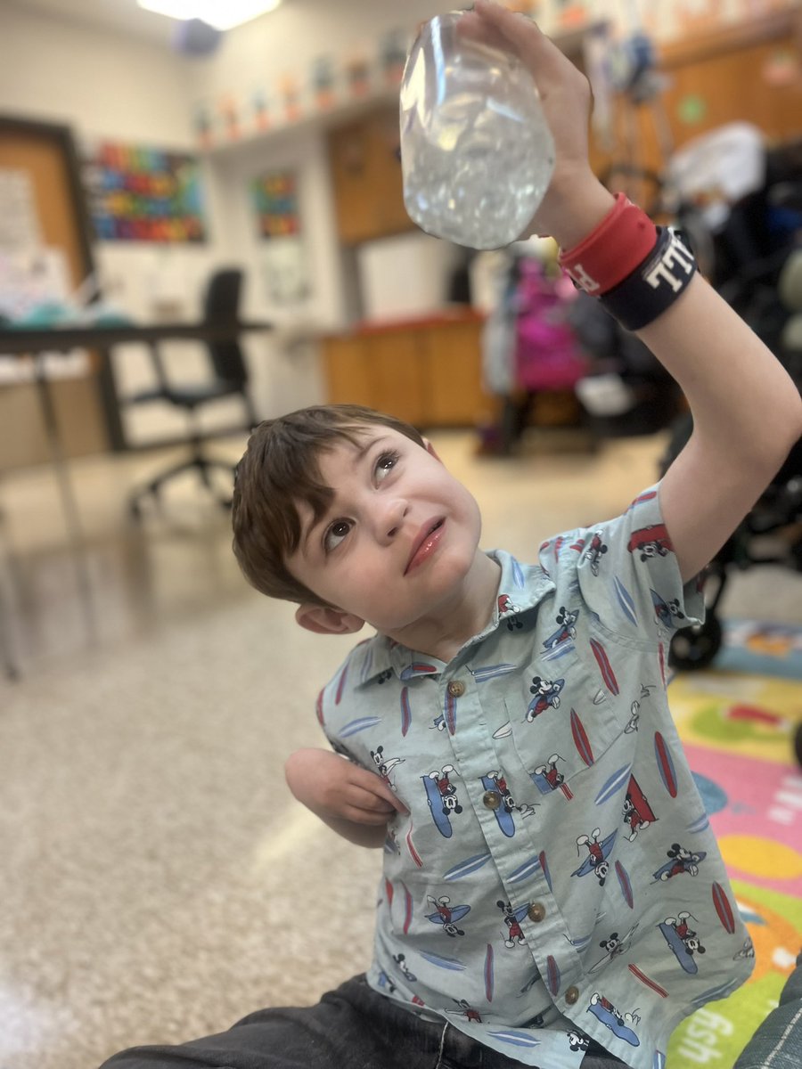 CHPCRUSADERS's tweet image. In science class this elementary class made sensory bottles to represent different weather conditions. “This is hail” @JCPSKY @JCPSZone2 #weareCHP