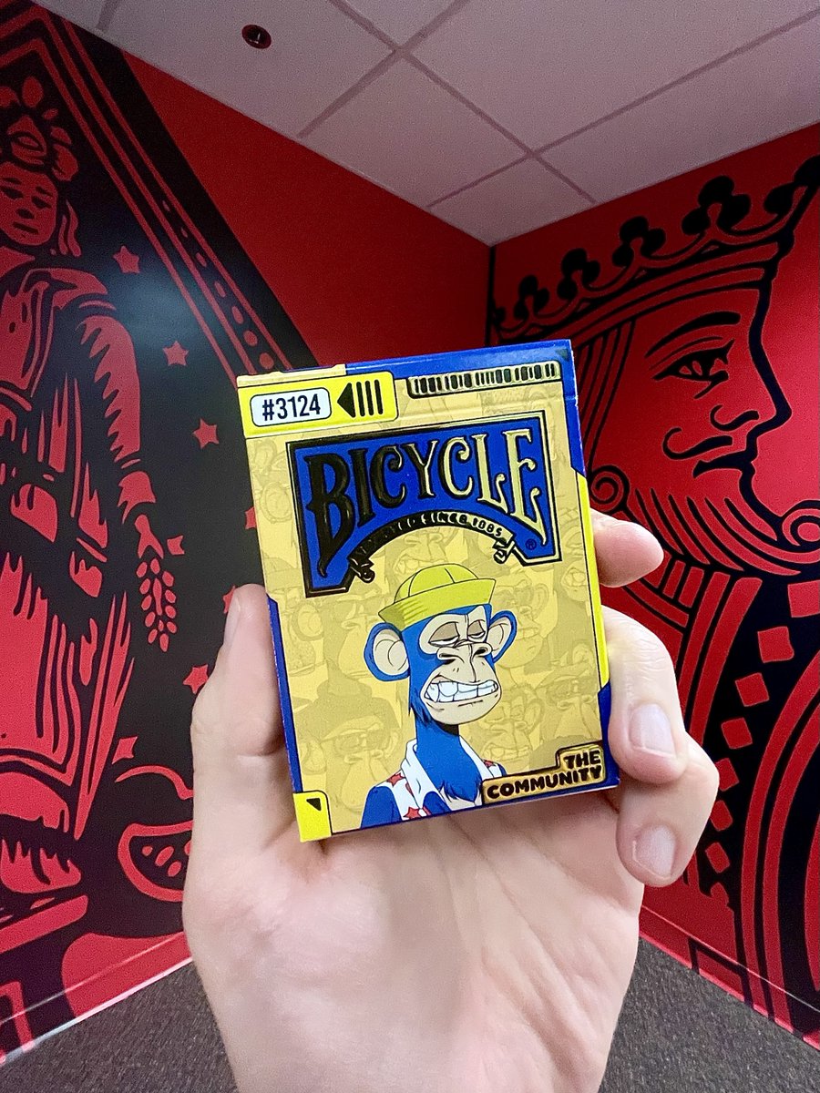 It’s finally happening…we’ve got our hands on the first prototype tuck case from the <a href="/BoredApeYC/">Bored Ape Yacht Club 🍌</a> Community Playing Cards Deck ! ♠️♥️♣️♦️

Not so bad <a href="/WillyTheDegen/">Willy ₿ullish 🍌</a> ? 

RT if you're excited to get your hands on a deck of your own 🃏