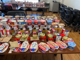 CCPS_FRC's tweet image. FRC&apos;s Latitudes Closet is stocked and weekend meal preparation for students is underway.  Thank you Martin&apos;s for the grant to make this possible!