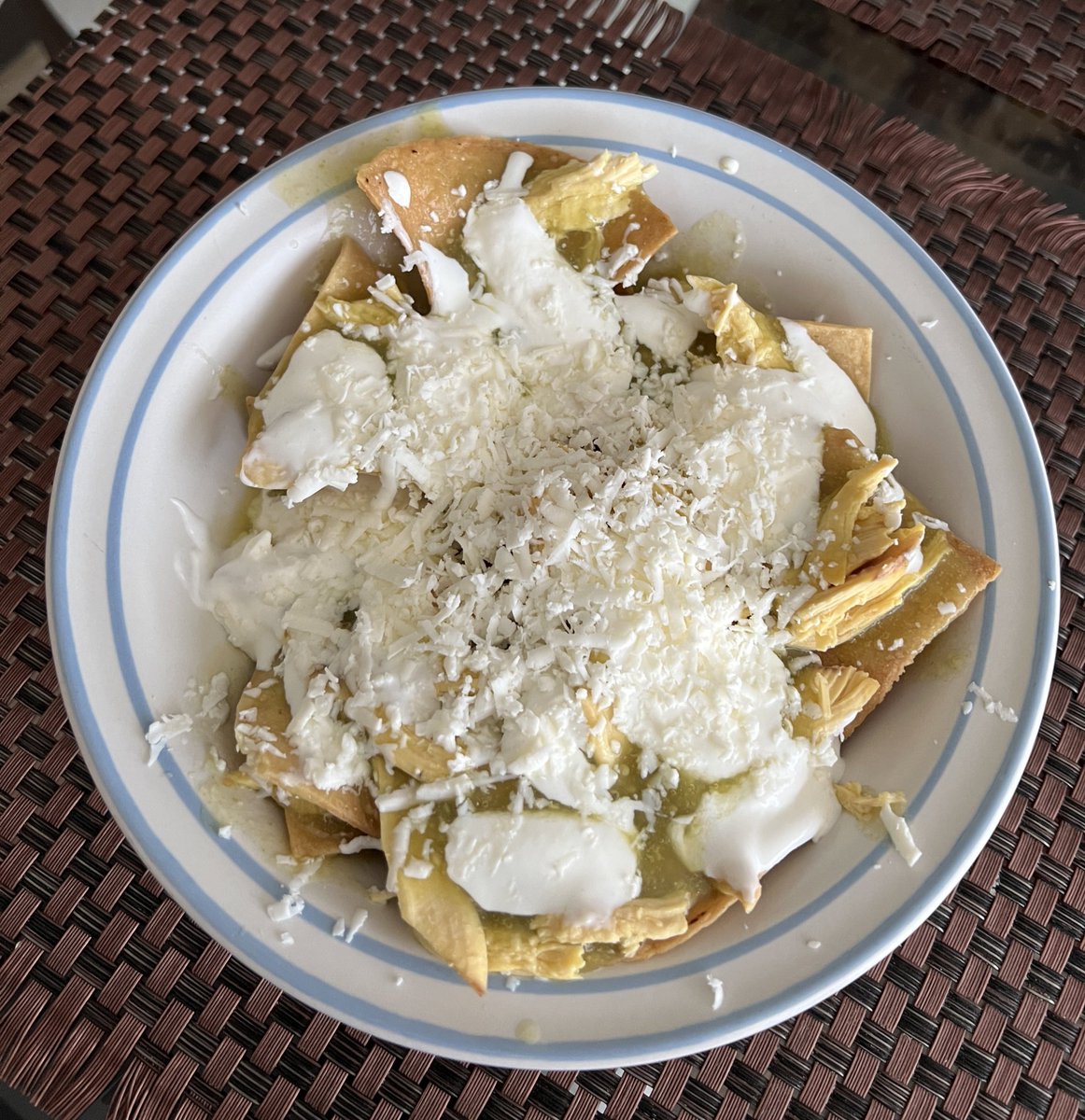 La vida es buena pero es mejor con chilaquiles 😍