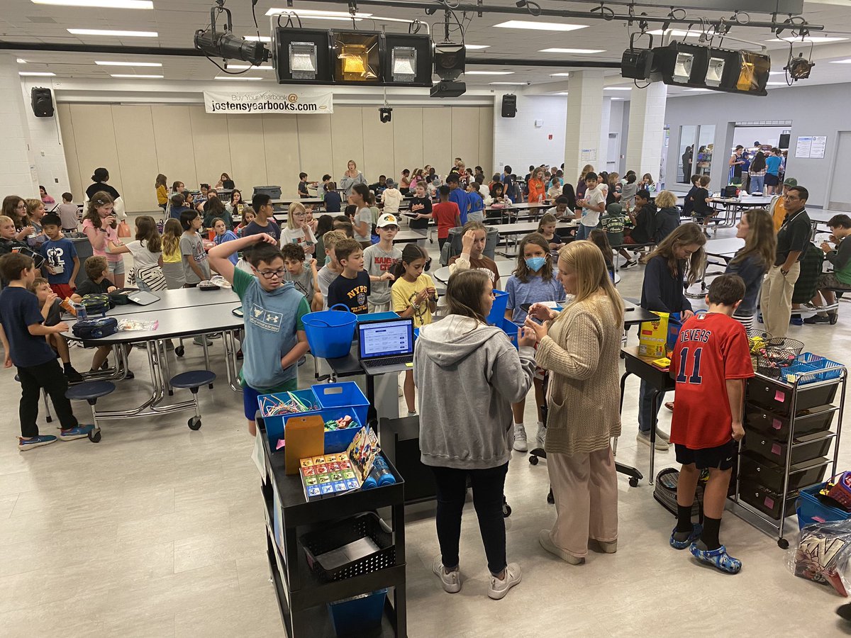 Valerie Hardy tweet media