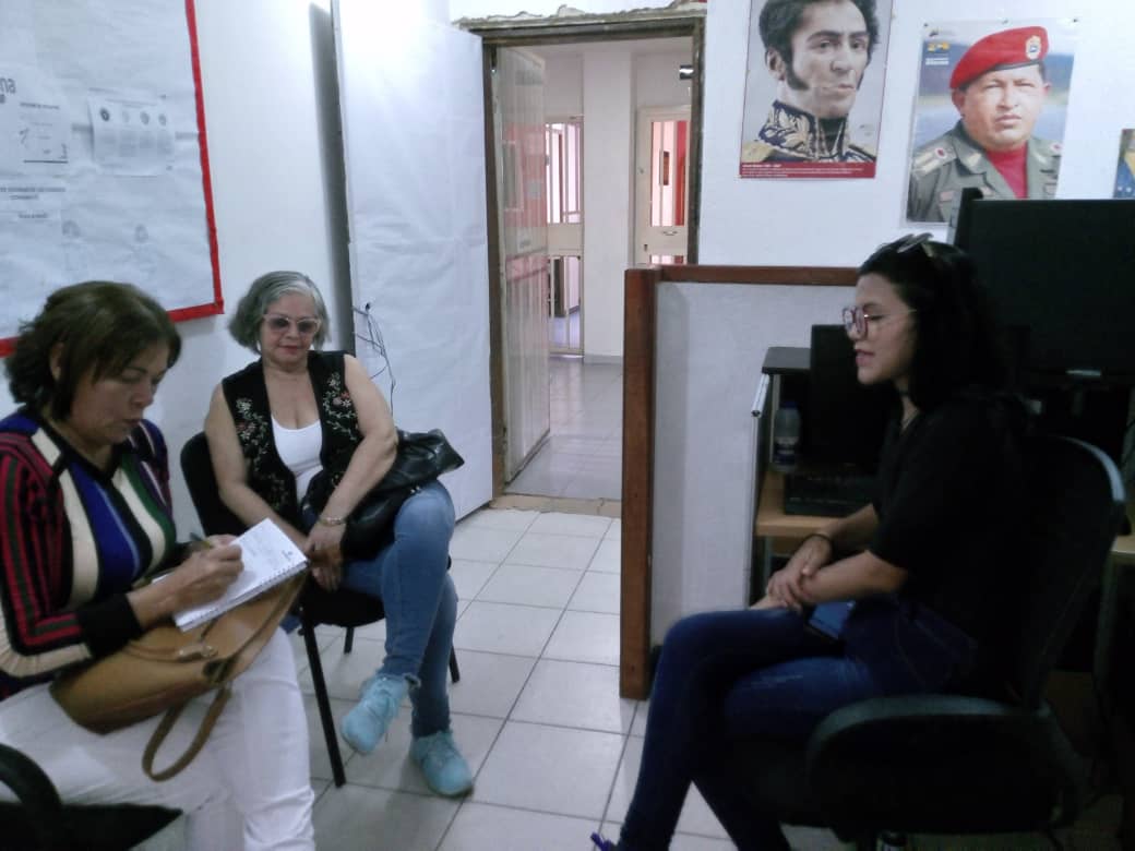 iaegabaldon's tweet photo. Hoy #30Ago el @iaegabaldon mantuvo una reunión el Ministerio de las Comunas del estado Aragua, con el propósito de coordinar el Conversatorio: Planificación Estratégica Comunal a realizarse el 12/09/2023.
#NosotrosSomosDeVerdad
#JuntosPorCadaLatido ❤️
#IAESiempreContigo ✊🏽🇻🇪 https://t.co/zir8BKdMOr