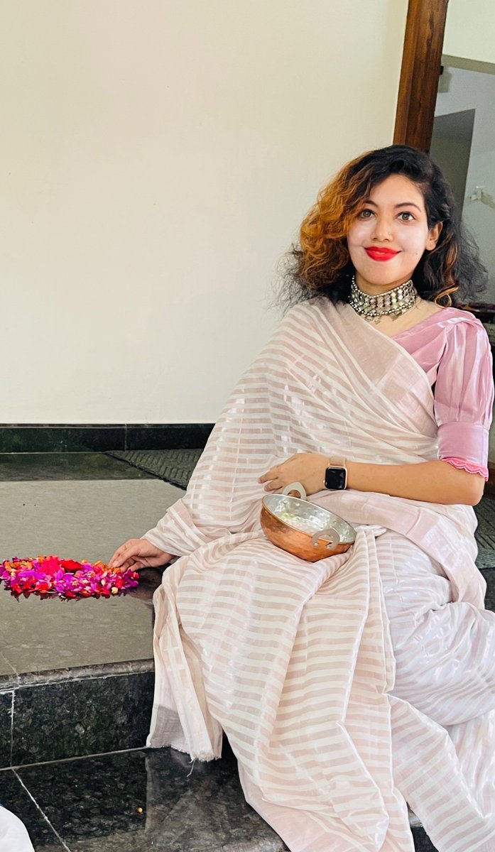 ANNSTEEP's tweet photo. @IndiaHaier @haierindia My favourite Onam tradition is flaunting  our traditional Kerala saree, feasting on yummy Onamsadhya in traditional banana leaf&amp; making a cute athapookkalam  #OnamWithHaier Follow @IndiaHaier&amp;join @MehekMahtani @falgunitweets @NehaBhasker1 
 #onam #onam2023 #HappyOnam https://t.co/SzkXlSD3t4