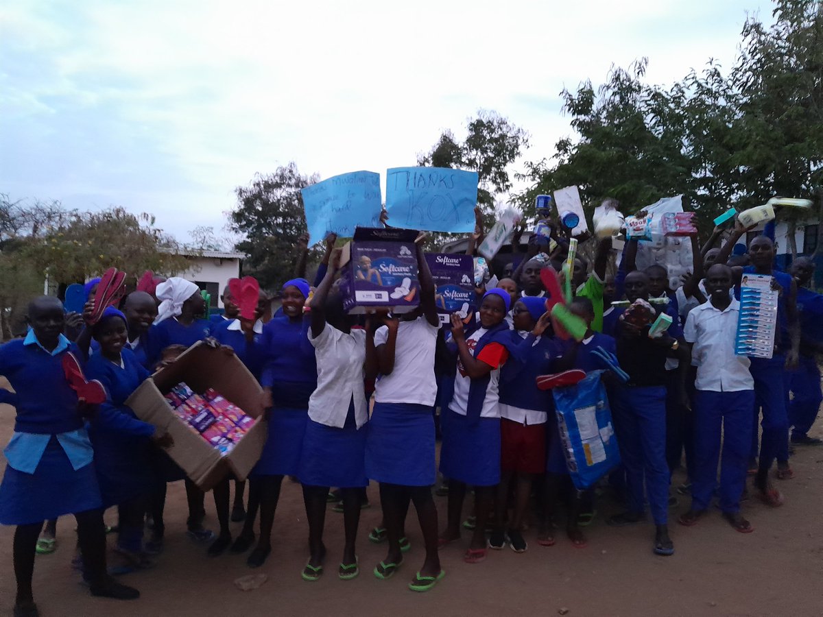 Josh001J's tweet photo. APPRECIATION POST❤

Because of you KOX, ALL our 118 girls have each received a box of sanitary towel(s) and my only class form 3S (37 boys) will all get shopping including but not limited to omo, arimis, bar soap, toothpaste, kiwi etc just to mention a few. Additionally, 8 students in the same class will get 500 bob each for pocket money.

To you that have made my students smile that much, THANK YOU.

My heart Melts🥹🥹

Sorry bout the quality of pics, we finished our staff meeting late but I had promised to do this today and here we go!