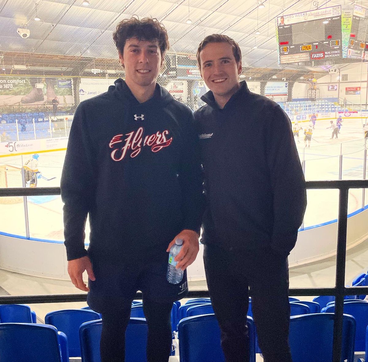 MAshoot4success's tweet image. Congratulations to Shoot for Success Athlete Alex Cunningham on his move home to the @LeamFlyers in the OJHL!! 🔴⚪️ Alex is a powerful skater with a heavy shot scoring 21 goals and 48 points in the OJHL last season!! #S4SDevelopment @ncaaicehockey