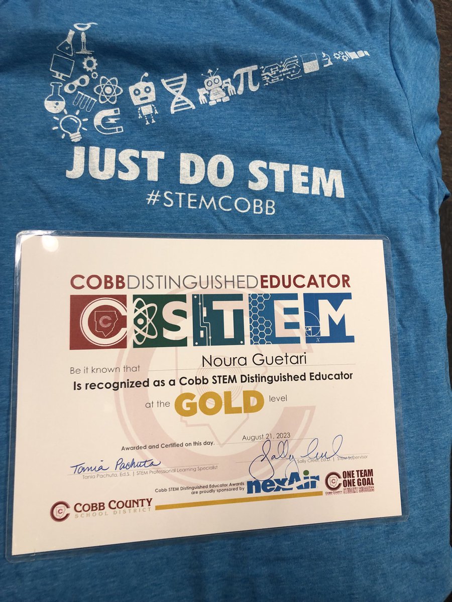 noura_soued's tweet photo. Thank you @STEMTania @STEMsally @STEMcobb for the awesome gear I just received in the mail! #justDoSTEM https://t.co/WAzmgzX0Id
