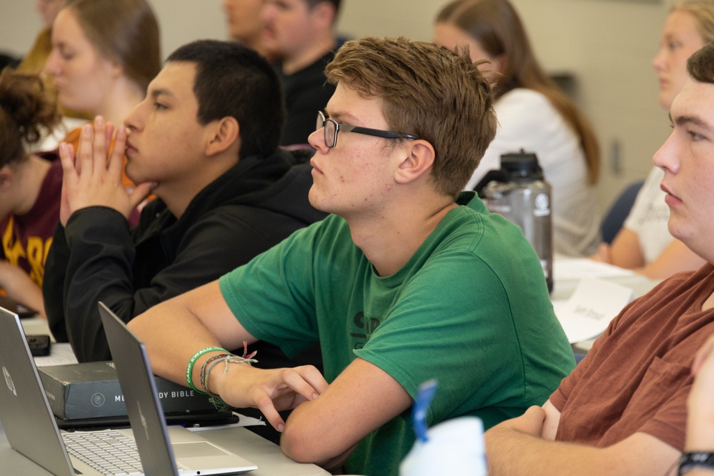 flbc_edu's tweet photo. First day of classes here at FLBC! Please be praying for these students as they spend their academic year studying Scripture. We are so excited for another year of students being grounded in God's Word! #FLBC # FLBCfam #firstdayofschool https://t.co/lv8HVKAtMc