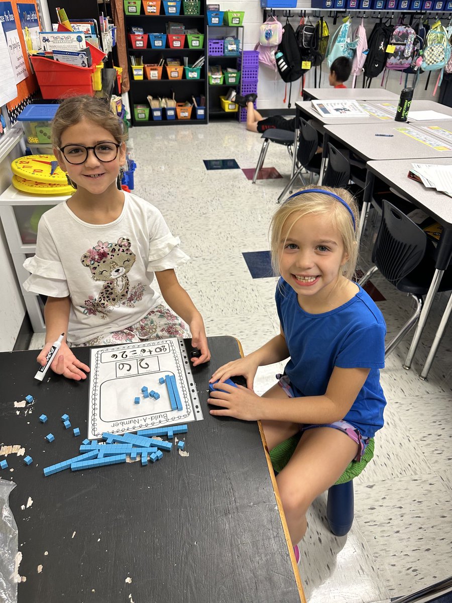 SCEJansen's tweet photo. We are enjoying building numbers in math.We try to play a game each day after our lesson and independent work to practice extra skills! Hands on is fun! #wsdlearns #scesoars #WeAreWentzville https://t.co/N0nS0WfR6b