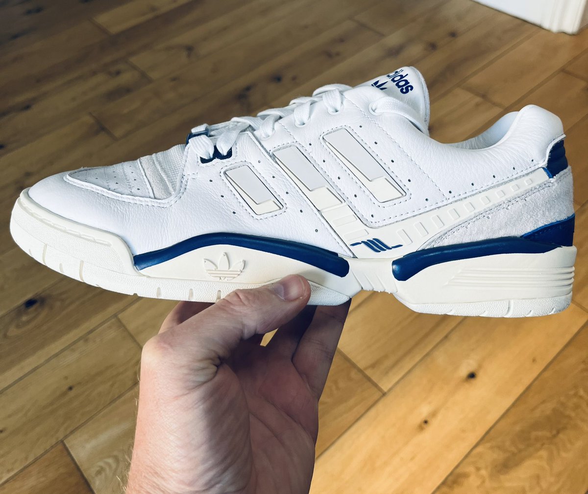 Firthy_David's tweet photo. @KITH have done an amazing job on these! Can’t wait to get them on foot. @goodie808 @adiFamily_ @adidasoriginals #threestripes #edberg90 https://t.co/E6y5MndYyK