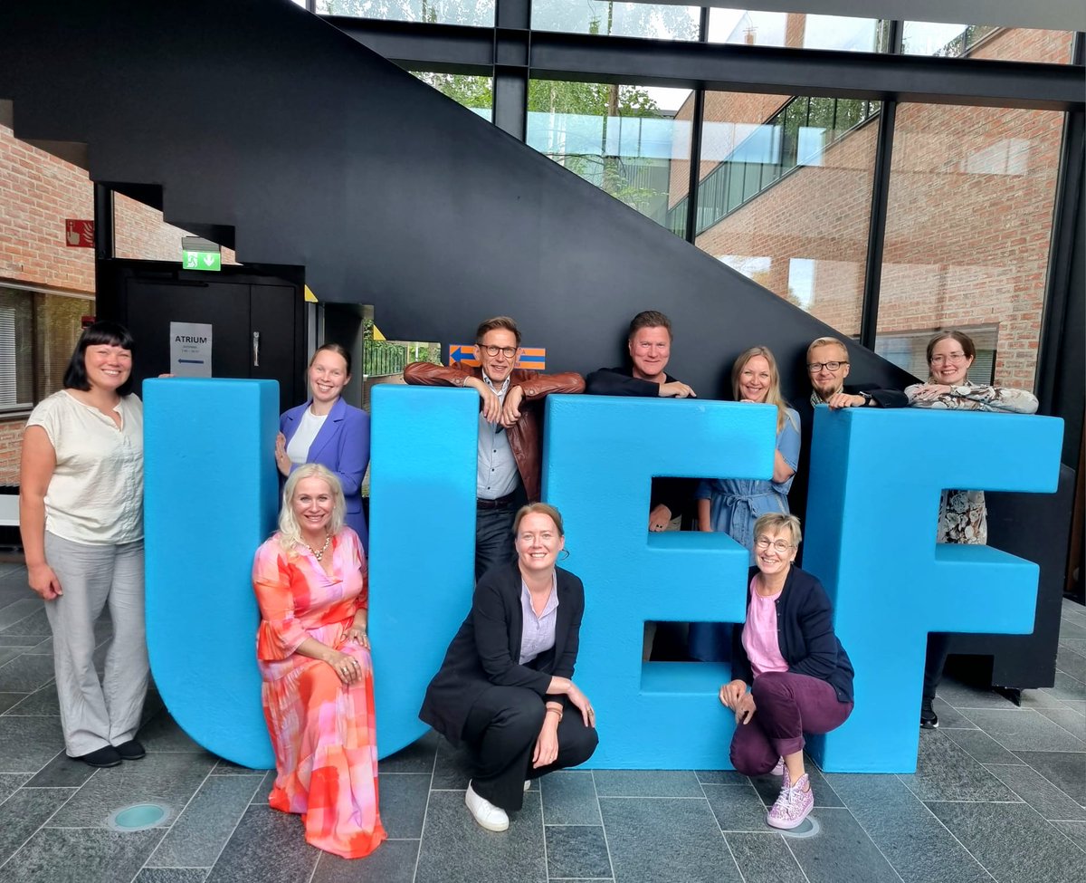 Aineettoman pääoman johtamisen tutkimusryhmä <a href="/UEF_Business/">UEF Business School</a> tutkimuksen pyörteissä prof. <a href="/AnuPuusa/">Anu Puusa</a> n johdolla.