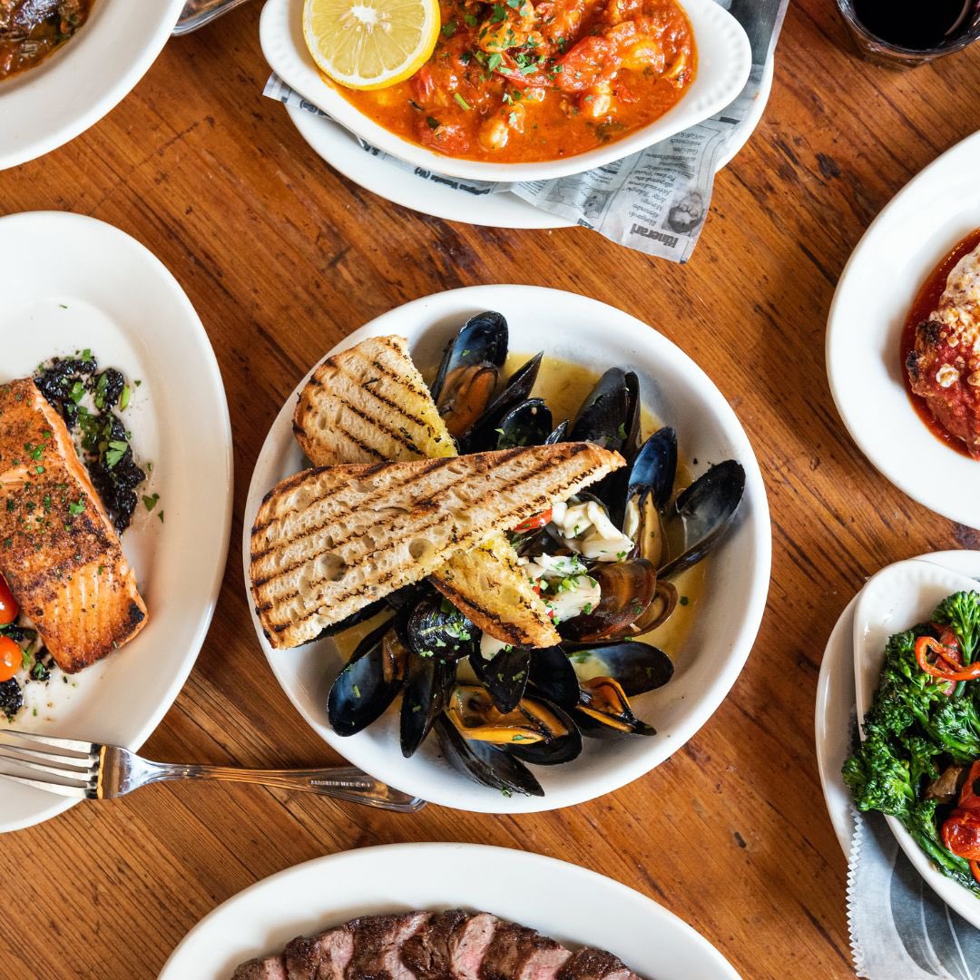 QuartinoChicago's tweet photo. What are you reaching for first?! Let us know in the comments below 🍴
#quartinochicago #authenticitalianfood #chicagorestaurants https://t.co/2M5T2EGX9G