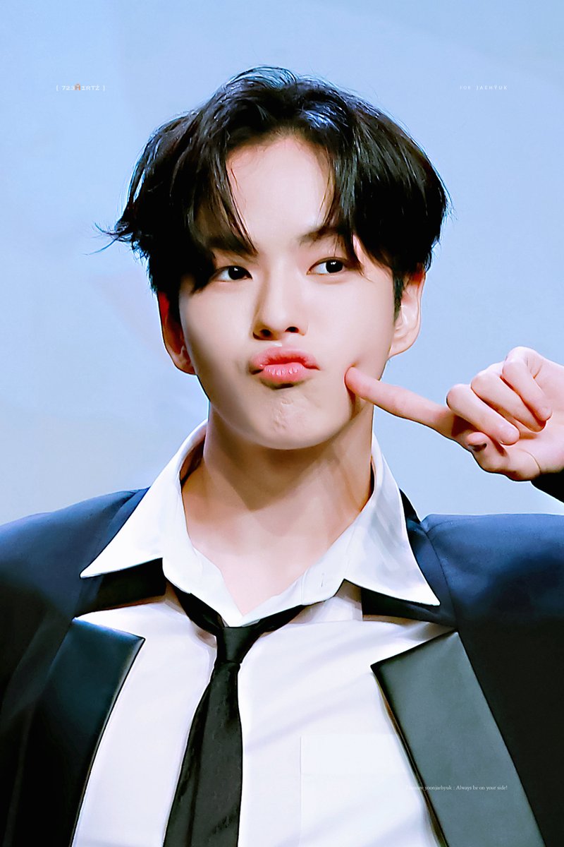 230805 🐶HQ 
#윤재혁 #트레저 #TREASURE