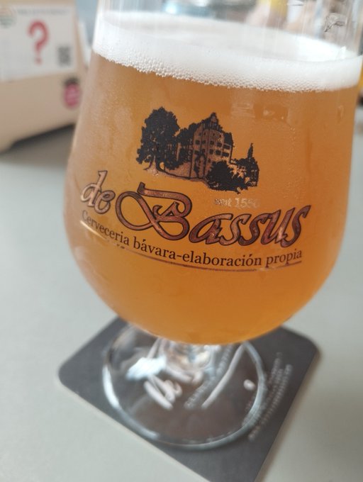 Bon je bois une bi&egrave;re 🍻 https://t.co/IuWl5wfBaL<a href="/tag/paypig"class="tags"><span>#paypig</span></a><a href="/tag/moneyslave"class="tags"><span>#moneyslave</span></a>
