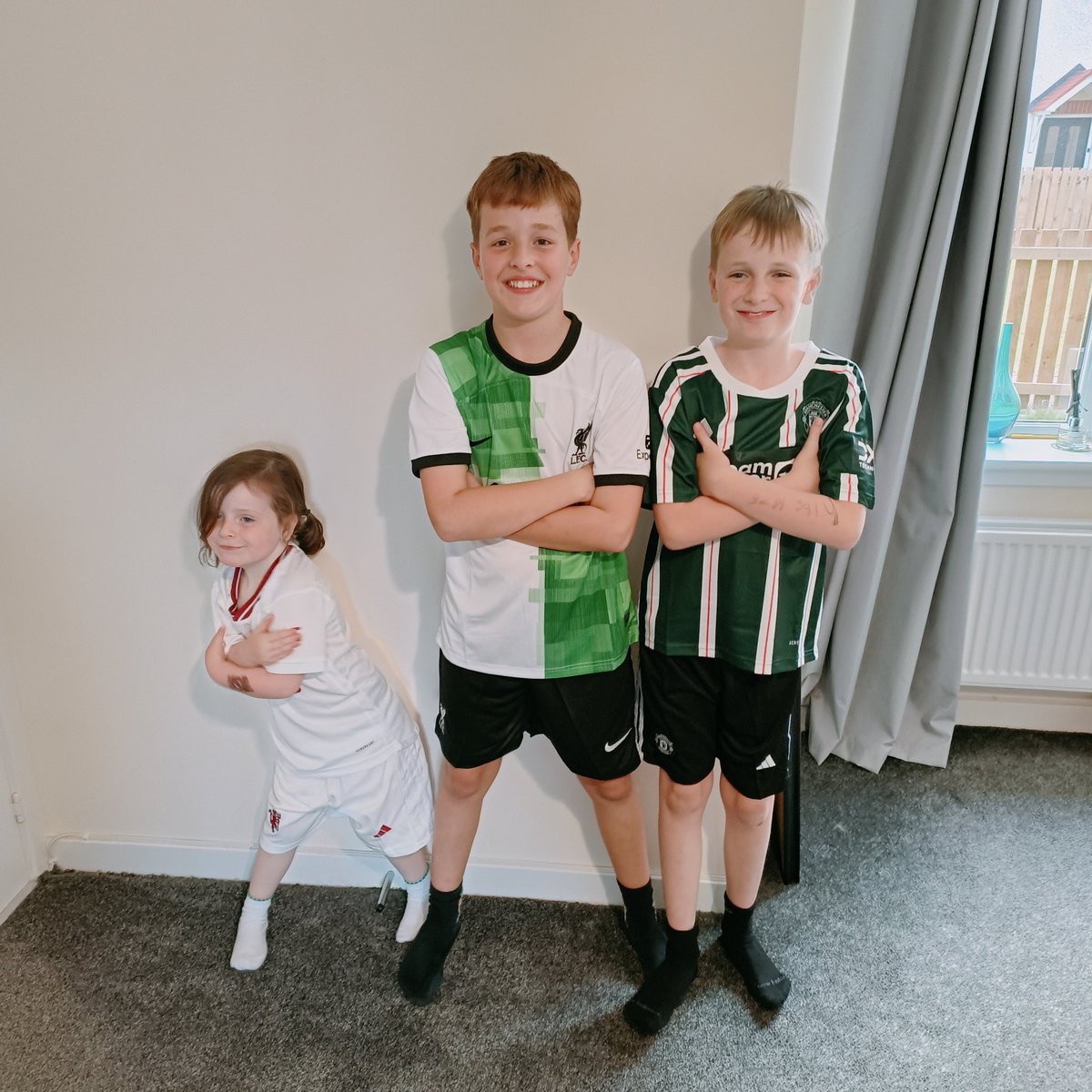 bignelly83's tweet image. Three fantastic football stars in the making ⚽
#matchready #kittedout